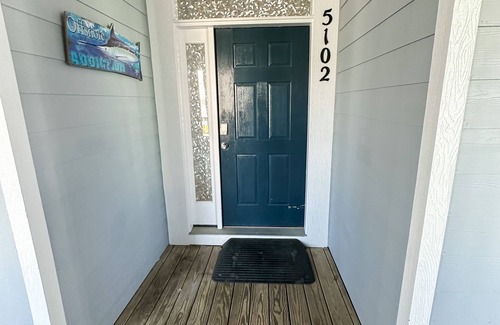Manteo Condominio | Offshore Addiction