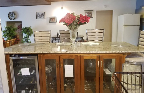 Trinidad Casa | Ohana: Casa de vacaciones cerrada y moderna