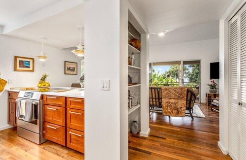 Honaunau-Napoopoo Cabaña | Ohia Cottage: Your Coastal Retreat near Napoopoo Beach