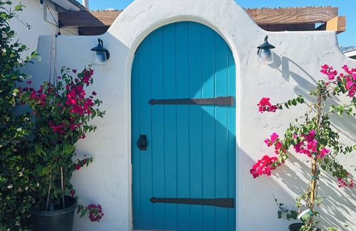 Mira Monte Casa | Ojai Serenity Retreat, a haven of tranquility for both couples and families.