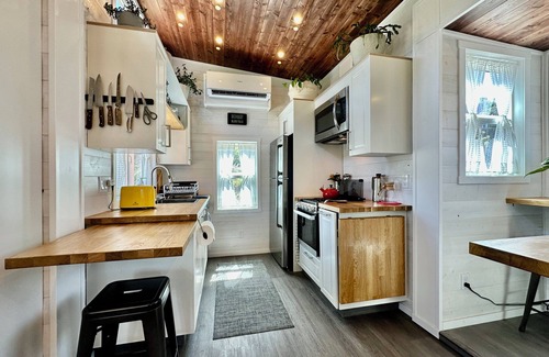 Ojai Cabaña | Ojai Wilderness Off-Grid Tiny House