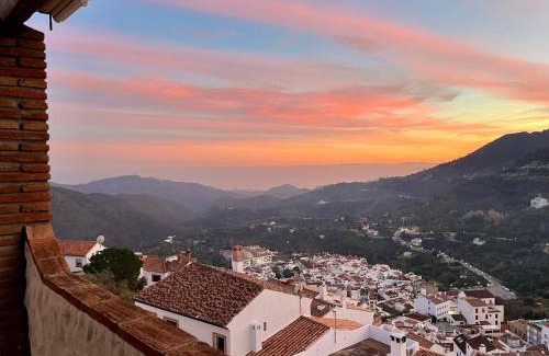Ojen Apartamento | Ojen Penthouse
