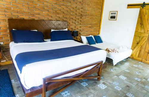 Valle de Guadalupe Hotel | OJO AZUL RESORT