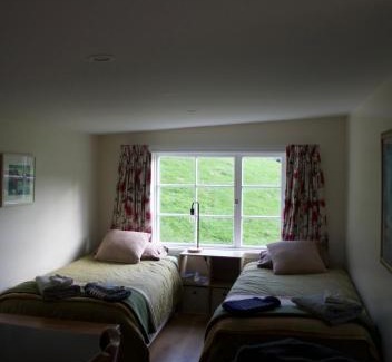 Okains Bay Casa | Okains Bay West Peak Cottage