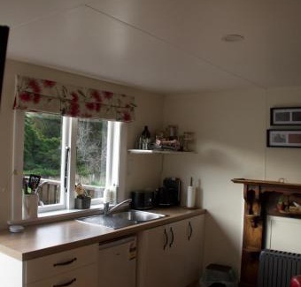 Okains Bay Casa | Okains Bay West Peak Cottage