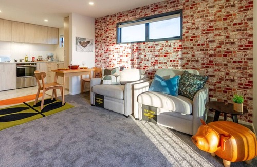 Christchurch Casa | Okioki - Seaside Escape