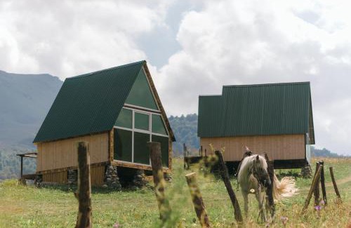 Kaputan Complejo | OKON Highlands Cottages & Camp