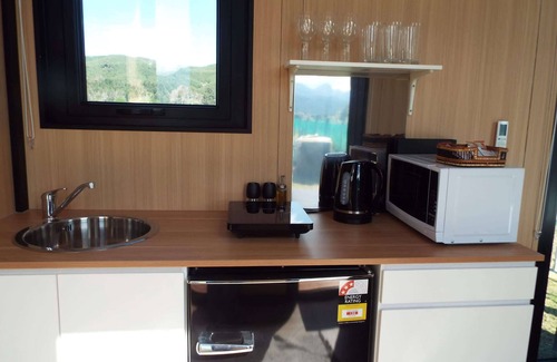 Wairau Valley Casa | Okuti Cottage by Tiny Away
