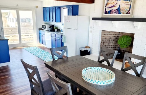 Duck Cabaña | Old Bay Hideaway Oceanfront Cottage