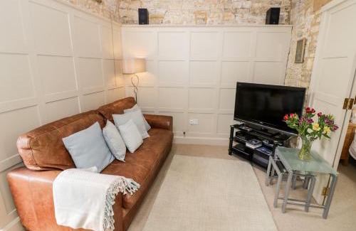 Halford Casa | Old Bothy