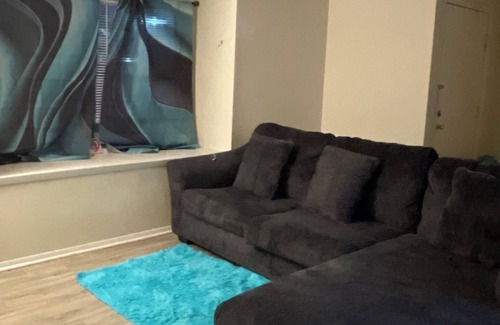 St. Andrews Apartamento | Old but classy 2-bedroom apartment in charming Columbia with AC, WiFi