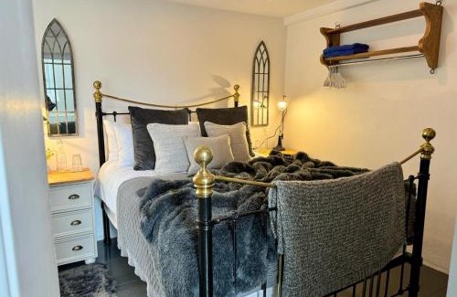 Penzance Casa | Old Chapel
