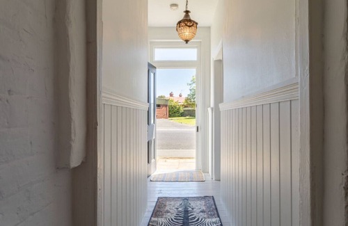 Perth Casa | Old Charm Meets New in Clarence