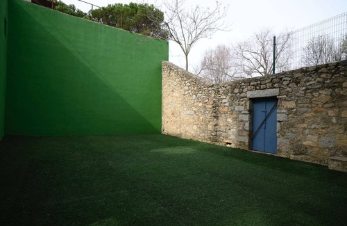 Mirasierra Casa | old chicken coop apartment