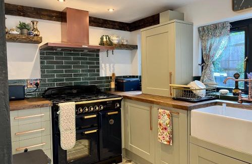 Shottery Casa | Old Cottage in Stratford upon Avon