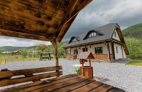 Bran Casa | Old Cottage