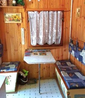 Brno Apartamento | Old cottage, steep hill, read info and rating