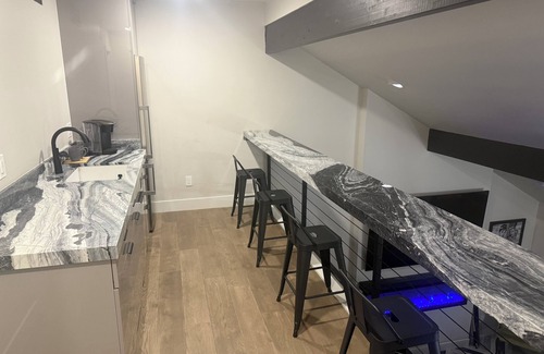 Thompson Falls Casa | Old downtown Litchfield Park walk to 5 restaurants/bars! Close to attractions