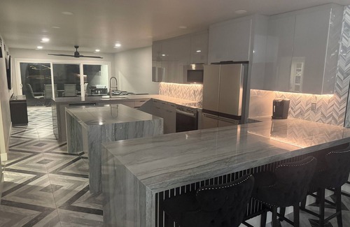 Thompson Falls Casa | Old downtown Litchfield Park walk to 5 restaurants/bars! Close to attractions