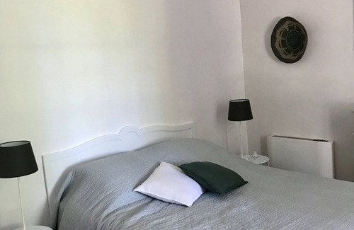 Saint-Andiol Otro | Old farmhouse with swimming pool