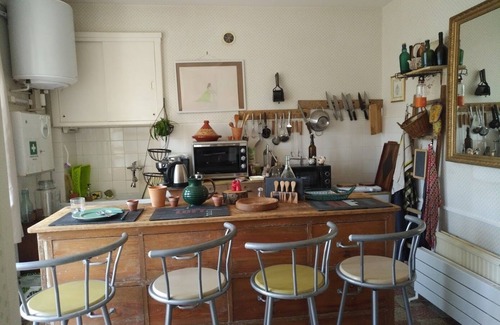 Le Creusot Casa | Old-fashioned detached house with pets welcome!