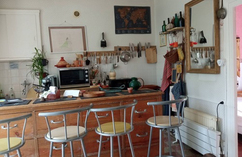 Le Creusot Casa | Old-fashioned detached house with pets welcome!