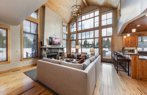 Truckee Casa | Old Greenwood Cabin 32