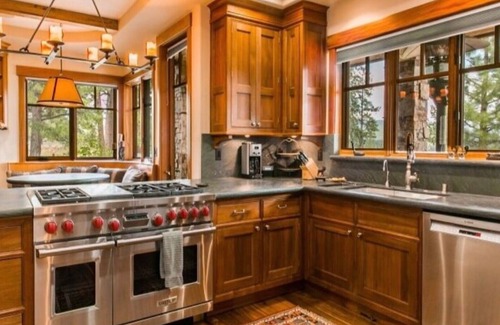 Truckee Casa | Old Greenwood Luxury Home ubicada entre los hoyos 17 y 18 con vistas de Northstar