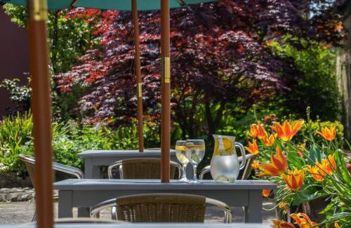 Pembroke Hotel | Old Kings Arms Hotel