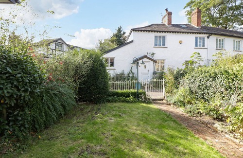 Wilton Cabaña | Old Pump Cottage