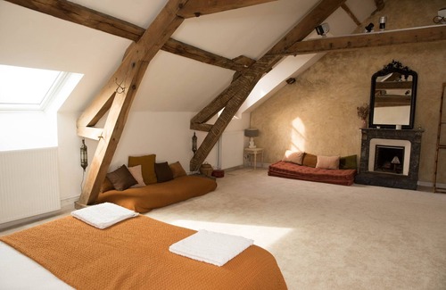 Lignieres-Orgeres Cama Y Desayuno | Old Rectory, Charm guest house, family suite in Natural Parc Normandie Maine