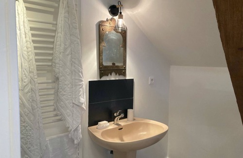 Lignieres-Orgeres Cama Y Desayuno | Old Rectory, Charm guest house, family suite in Natural Parc Normandie Maine