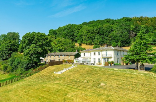 Newtown Cabaña | Old Rectory House
