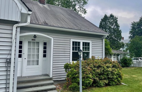 Callicoon Casa | Old Ross House at Seminary Hill by AvantStay