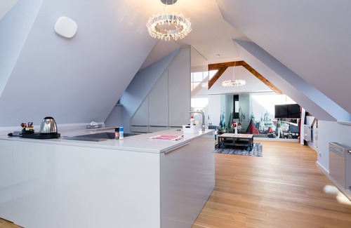 Mala Strana Hotel | Old Royal Post Boutique Hotel & Premium Suites