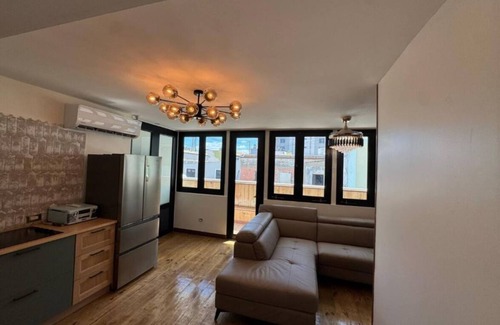 Mercado Apartamento | OLD SAN JUAN- The Penthouse on Fortaleza Street- KING BED