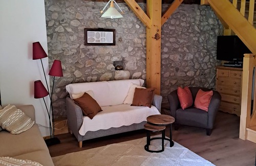 Chevenoz Apartamento | Old Savoy farmhouse, very quiet