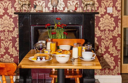 Pencader Cama Y Desayuno | Old School Traditional B and B