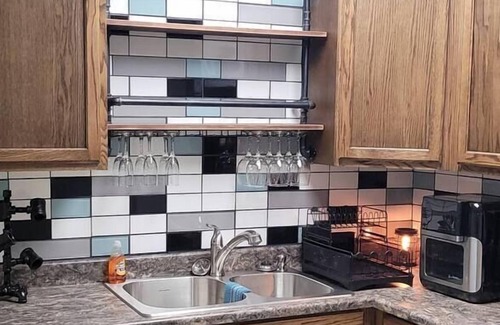 Beckley Apartamento | Old school flair with modern industrial vibe