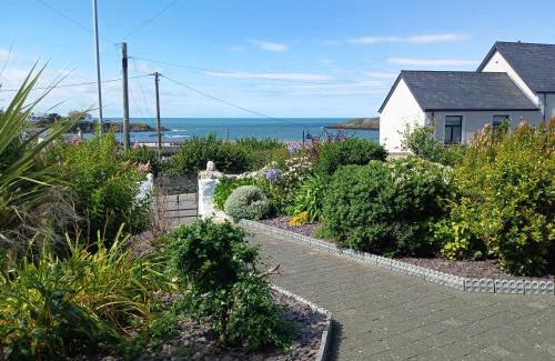 Cemaes Bay Casa | Old School House