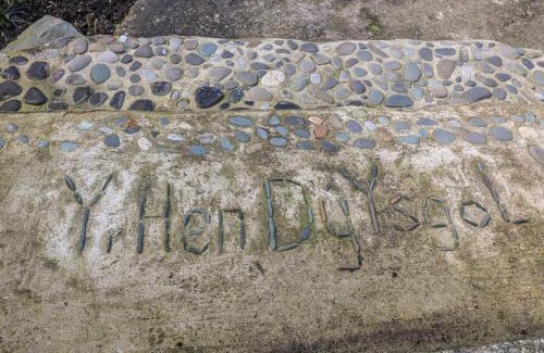 Cemaes Bay Casa | Old School House