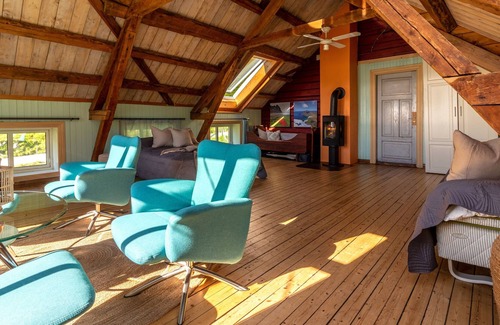 Vestvagøy Casa | Casa de la vieja escuela con fantásticas vistas al mar cerca de Haukland