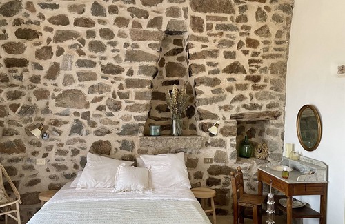 Paduledda Casa | Old sheepfold facing the sea