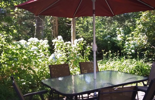Silver Beach Casa | Old Silver Private Beach, 5 minute walk to white sandy shore!