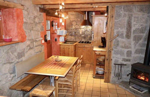 Soultzeren Cabaña | Antiguo jardín de montaña pequeño jardín renovado entorno rústico