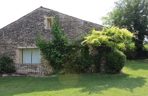 Forcalquier Casa | Antiguo aprisco de piedra de 129m2 y su jardín privado.