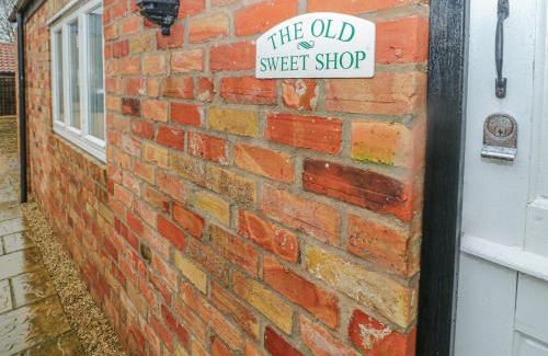 Louth Casa | Old Sweet Shop
