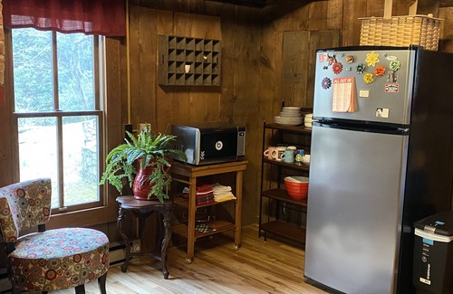 Sugar Grove Casa | Old Timey Charm with Modern Amenities