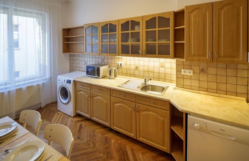 Stare Mesto Apartamento | OLD TOWN-3 BEDROOM 3 BATHROOM TEMPLOVA