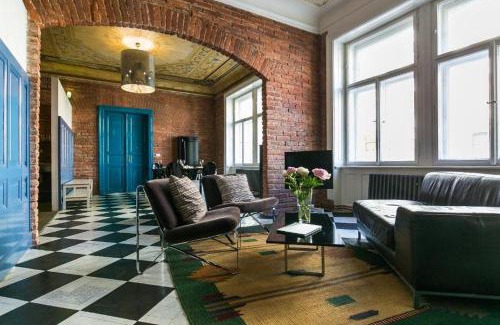 Stare Mesto Apartamento | OLD TOWN - 4 Room 2 Bathroom Apartment